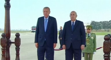 Cumhurbaşkanı Erdoğan Cezayir'de