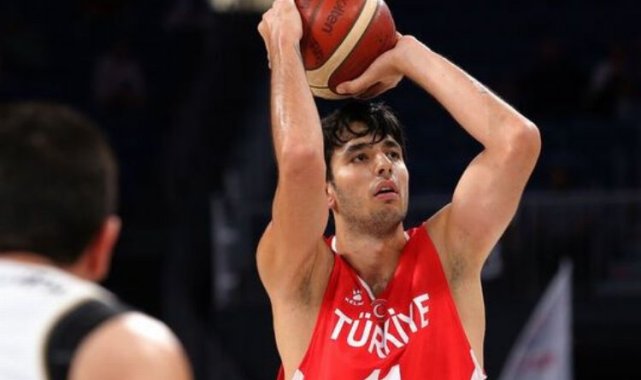 Ege Arar Potanın Tarzanları'na katıldı
