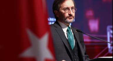 Fahrettin Altun'dan 'tek yürek' paylaşımı