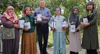 Hatay'da 700 aileye daha fidan desteği