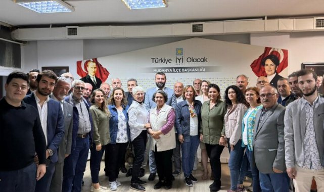 İYİ Parti Mudanya'da Erdönmez'in yeni yönetimi belli oldu