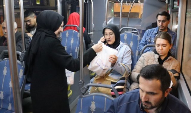 İzmit emekçilere sabah ikramlarını sürdürüyor