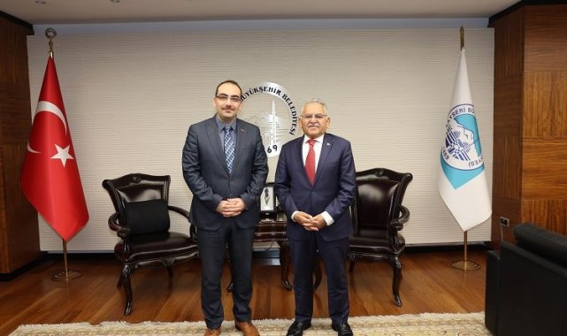 Kayseri Büyükşehir'e Özdemir'den veda ziyareti