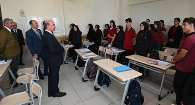 Konya Selçuklu'da Başkan Pekyatırmacı'dan okul ziyaretleri