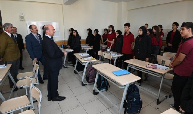 Konya Selçuklu'da Başkan Pekyatırmacı'dan okul ziyaretleri