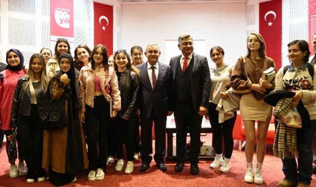 Kütahya'da Başkan Işık gençlerle buluştu