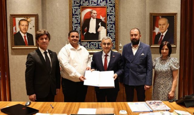 Kütahya'da Gözüm Şeyh Sultan Tekkesi'ne önemli protokol