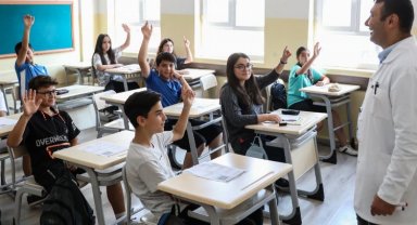 Öğretmenlerin ücretlerine yüzde 25 artış!