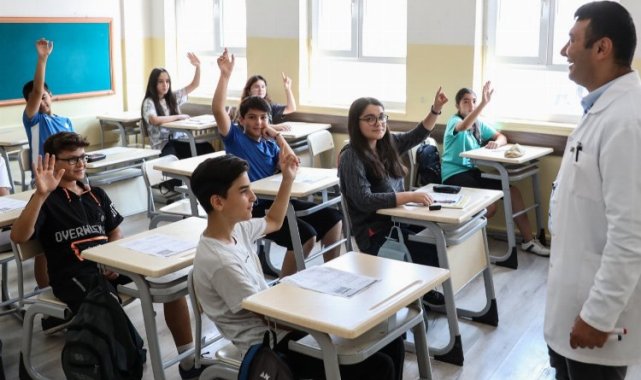 Öğretmenlerin ücretlerine yüzde 25 artış!