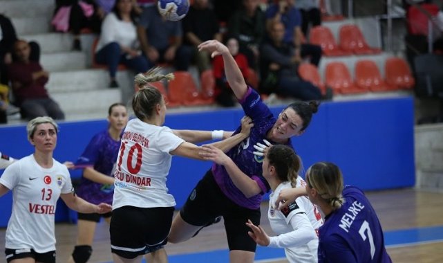 Poyrazın Kızları Konyaaltı Belediyespor'u konuk edecek