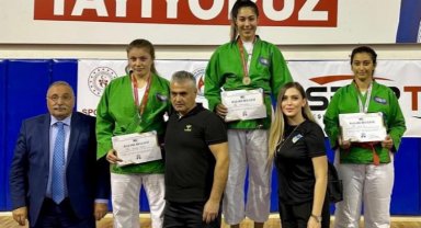 Sakarya'dan bir kupada iki şampiyonluk