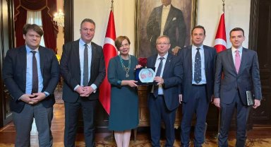 Trakya Üniversitesi'nden Büyükelçi Sekizkök'e nezaket