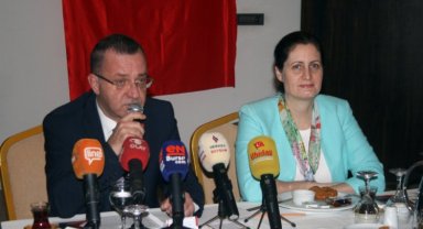 Akın Poroy'dan Bursa basınına Mudanya sunumu