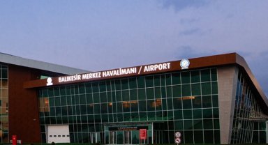 Balıkesir'de paralar 'hava'ya saçıldı!