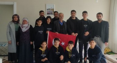 Batmanlı öğrencilerden şehit ailesine ziyaret