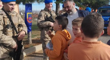 Bilecik'te 400 minik öğrenciye Jandarma sevgisi aşılandı