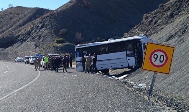Bingöl'de midibüs kazası: 27 yaralı!
