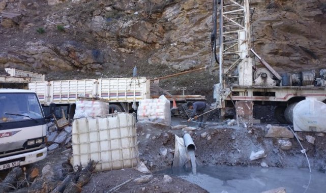 Çarıkbozdağ'da sondaj çalışmalarına devam