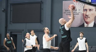 Çayırova'nın rakibi Bornova Belediye KSK