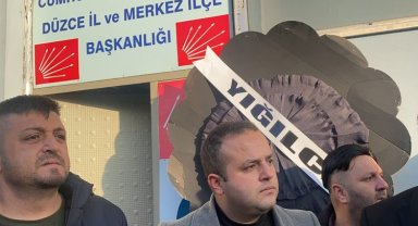 Düzce'de CHP Milletvekiline sert tepki