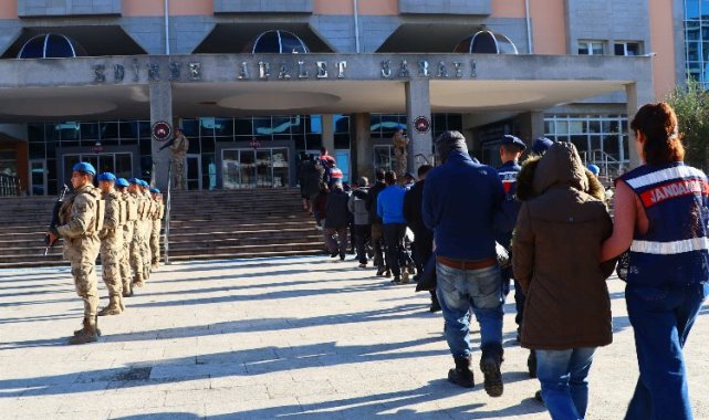 Edirne'de 12 terör suçlusu yakalandı