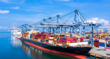 Ege'nin 10 aylık dış ticaret fazlası 8 milyar doları aştı