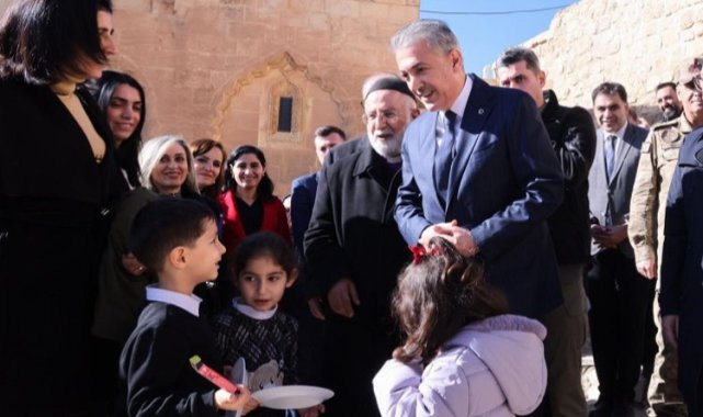 Farklı dinler ve diller Mardin'in zenginligidir