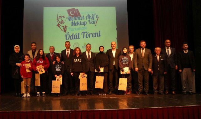 Gölcük'te öğrencilerden Akif'e mektup