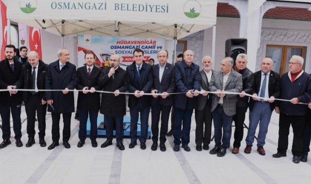 Hüdavendigâr Osmangazi Camii dualarla ibadete açıldı