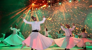 Hz. Mevlana'ya görkemli anma