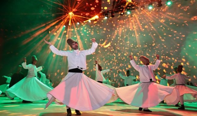 Hz. Mevlana'ya görkemli anma