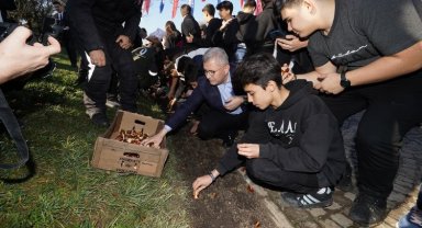 İstanbul'da laleler Üsküdar'da toprakla buluştu