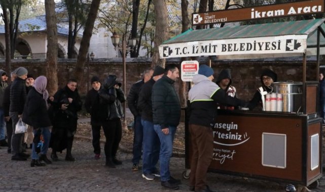 İzmit'te çorba hizmetine vatandaşlardan tam not