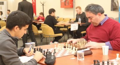 İzmit'te engelsiz satranç turnuvası