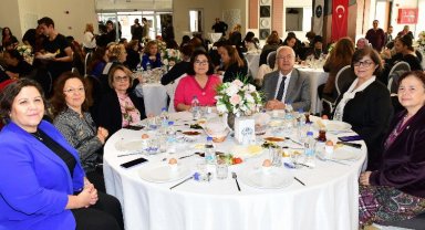Karabağlar'ın seçilmiş kadınları 8. kez buluştu