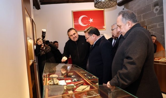 Kayseri Talas'ta anlamlı 100'üncü yıl sergisi