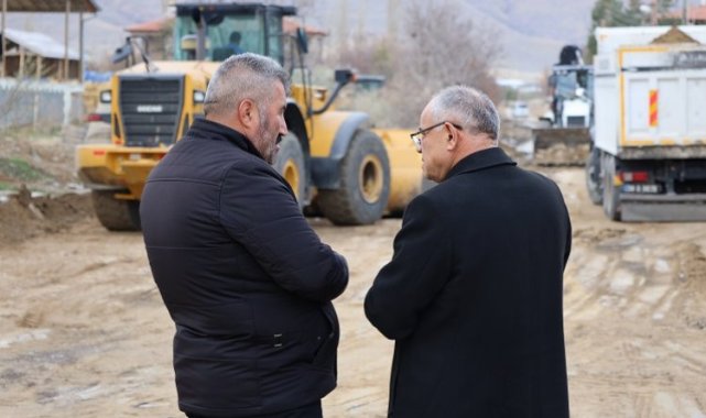 Kayseri Yahyalı'da yollarda asfalt hazırlığı