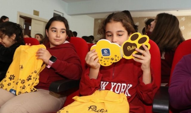 Kocaeli Büyükşehir çocuklara hayvan sevgisi aşılıyor