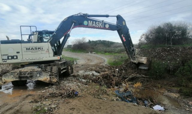 Manisa'da taşkınlara karşı dere temizliği