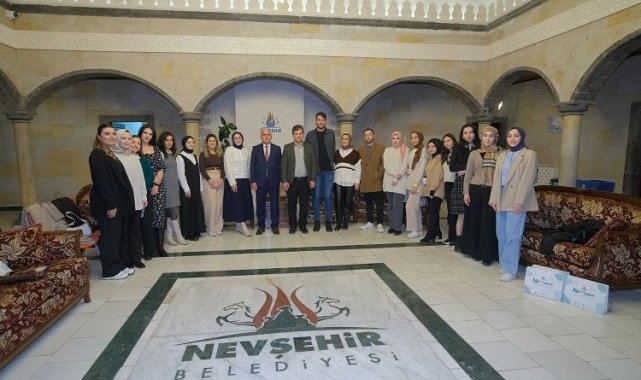 Mehmet Savran'dan Nevşehirli gönüllü gençlere tebrik