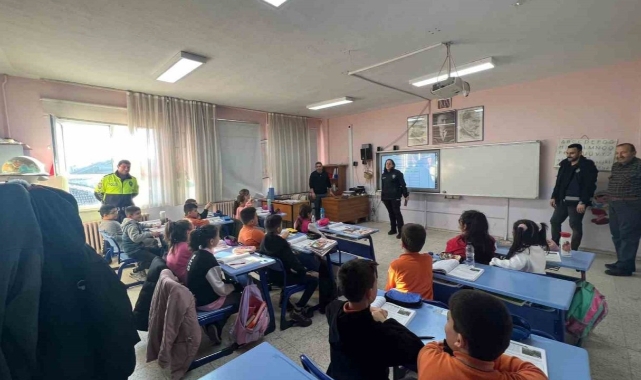 Minik öğrencilere polislik mesleği tanıtıldı