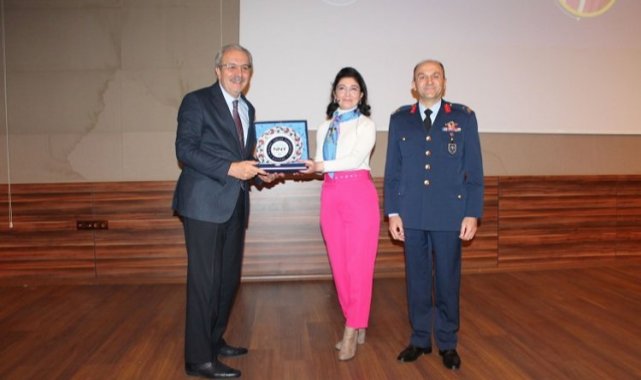 NNYÜ'de Türk Havacılık Tarihi konferansı
