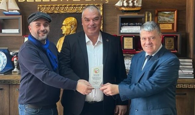 TYBB Edirne Şubesi'nden Özkan Günenç'e teşekkür plaketi