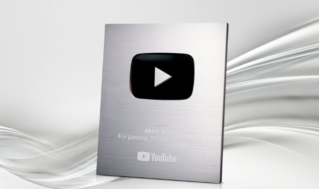 Aklım Yolda YouTube kanalına Silver Play Button plaketi