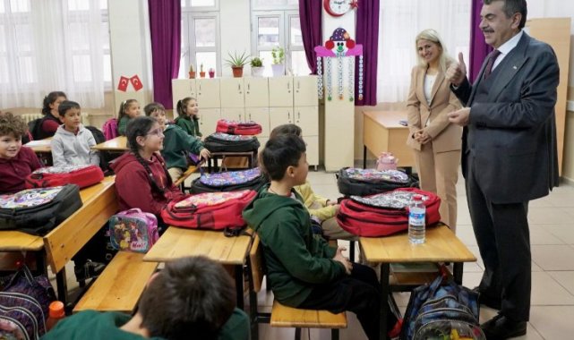 Bakan Tekin, 2024'ün ilk ders saatinde buluştu