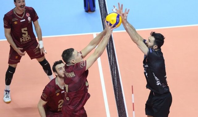 Bursa Büyükşehir Belediyespor Galatasaray HDI Sigorta'ya tie-break'te kaybetti