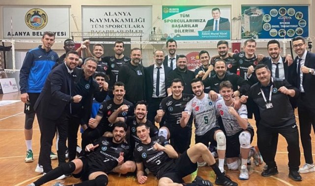 Bursa Büyükşehir Belediyespor set vermeden kazandı