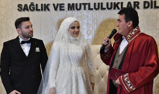 Bursa Osmangazi'de yılda 7 bine yakın çift dünya evine girdi