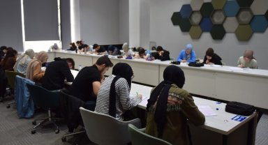 Bursa Yıldırım'da üniversite adaylarına deneme sınavı