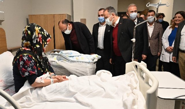 Bursa yılın son ve ilk bebeklerini karşıladı